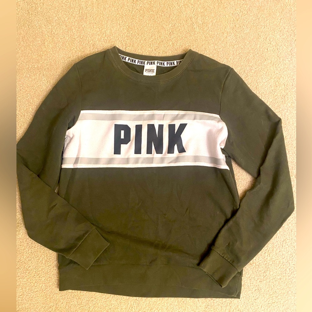 Woman’s PINK crew neck